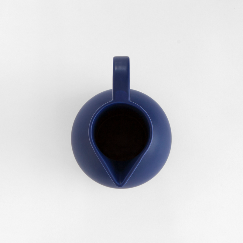 raawii Nicholai Wiig-Hansen - Strøm - carafe - medium Jug blue